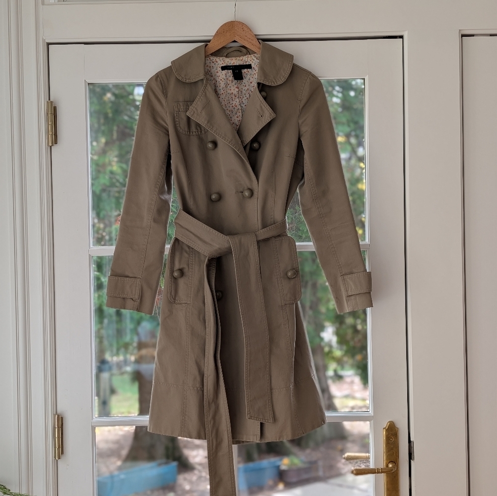 Women's Marc Jacobs Classic Tan Trench Coat XS